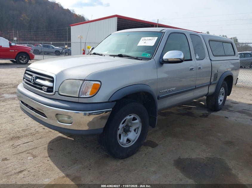 5TBBT44171S188159 2001 TOYOTA TUNDRA photo no. 2