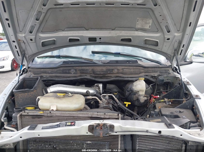 2004 Dodge Ram 1500 Slt/Laramie VIN: 1D7HU18D64S572677 Lot: 43624064