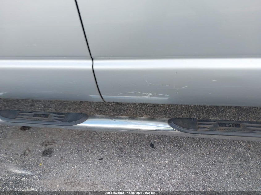 2004 Dodge Ram 1500 Slt/Laramie VIN: 1D7HU18D64S572677 Lot: 43624064