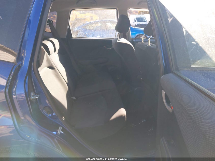 JHMGE8H40AC009611 2010 HONDA FIT photo no. 8
