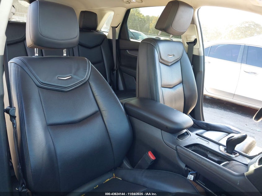 1GYKNBRS4HZ203338 2017 CADILLAC XT5 photo no. 5