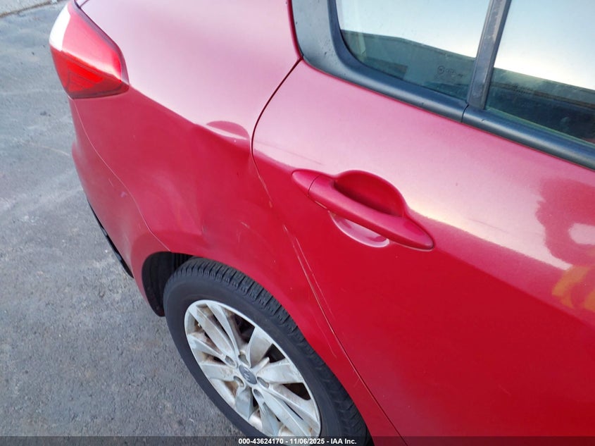 2016 KIA FORTE LX - KNAFX4A6XG5443105