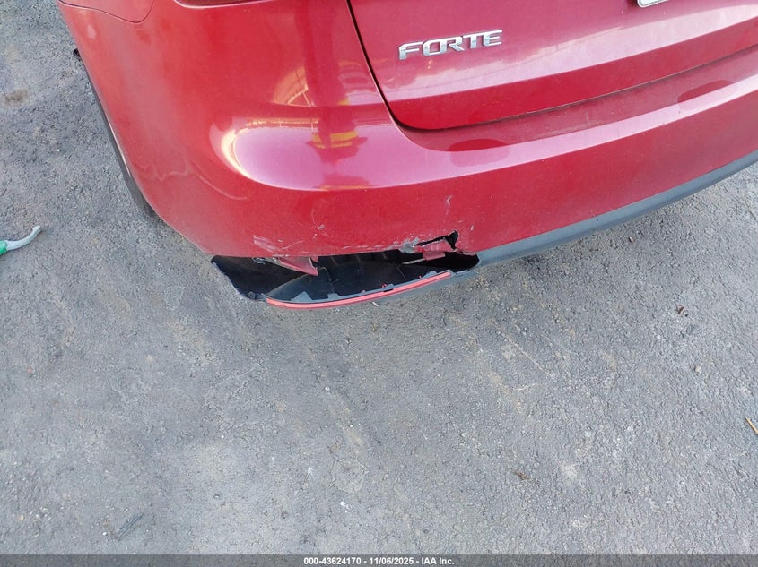 2016 KIA FORTE LX - KNAFX4A6XG5443105