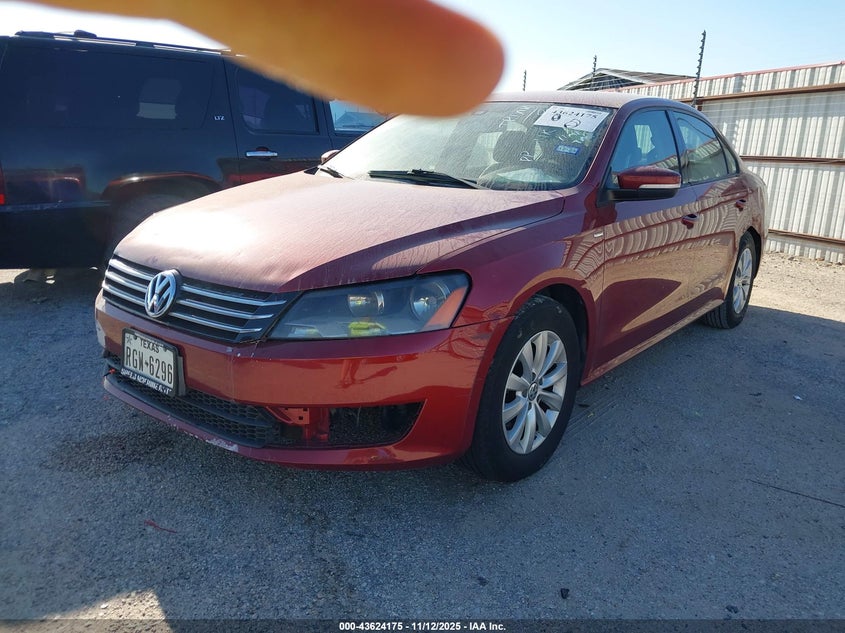 1VWAT7A33FC086387 2015 VOLKSWAGEN PASSAT photo no. 2