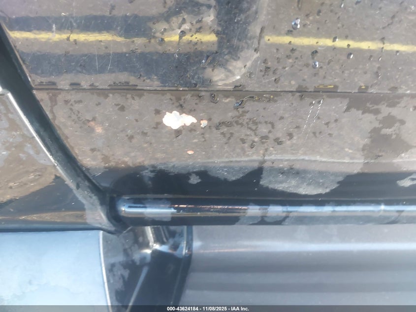 2003 Cadillac Escalade Standard VIN: 1GYEK63N33R262308 Lot: 43624184