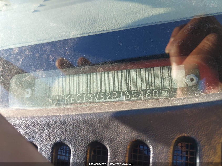 2002 GMC Yukon Sle VIN: 1GKEC13V52R132460 Lot: 43624207