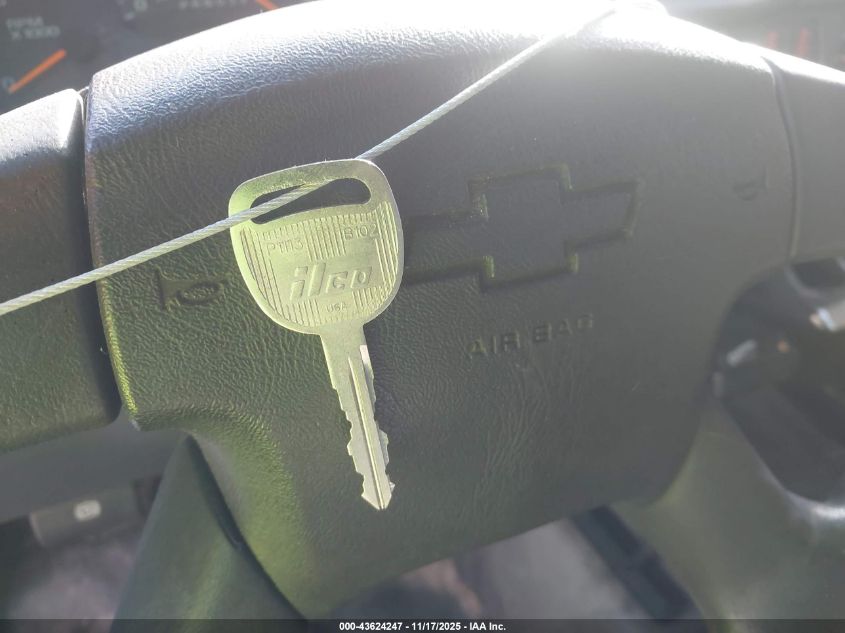 2007 Chevrolet Silverado 2500Hd Classic Work Truck VIN: 1GCHK29U57E197209 Lot: 43624247