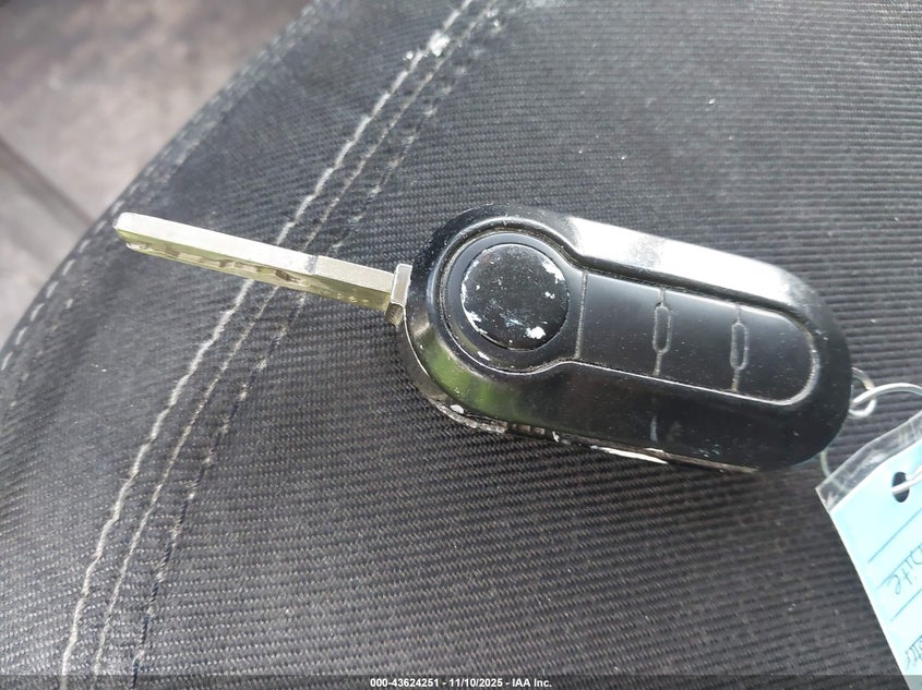 2015 Ram Promaster 1500 Low Roof VIN: 3C6TRVAG8FE520658 Lot: 43624251