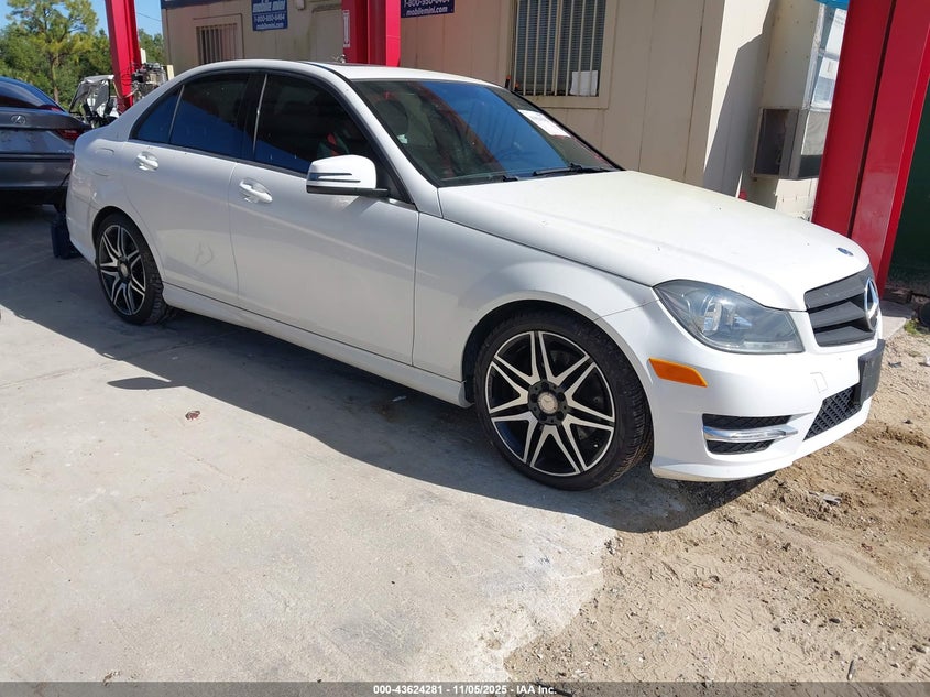 2013 Mercedes-Benz C 300 Sport 4Matic VIN: WDDGF8AB7DA821162 Lot: 43624281