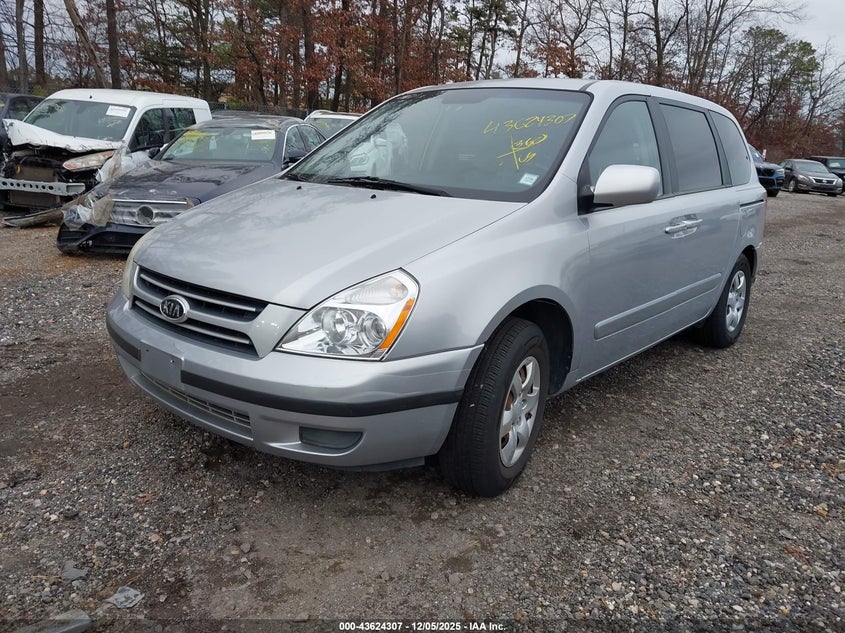 KNDMB133X76126736 2007 KIA SEDONA photo no. 2