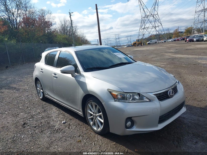 LEXUS CT 200H PREMIUM