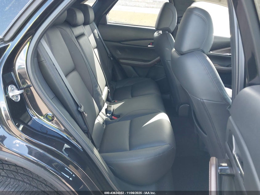 2025 Mazda Cx-30 2.5 S Premium Package VIN: 3MVDMBDM5SM773575 Lot: 43624352