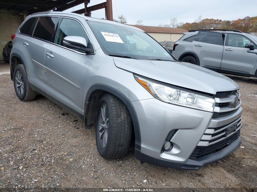 TOYOTA HIGHLANDER XLE