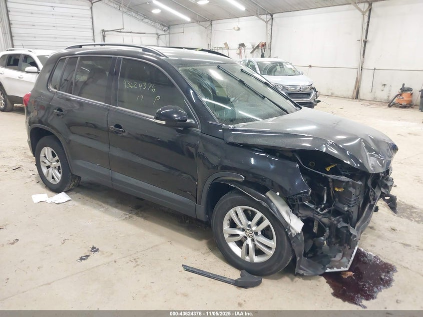 2017 VOLKSWAGEN TIGUAN 2.0T/2.0T S - WVGBV7AX9HK011797