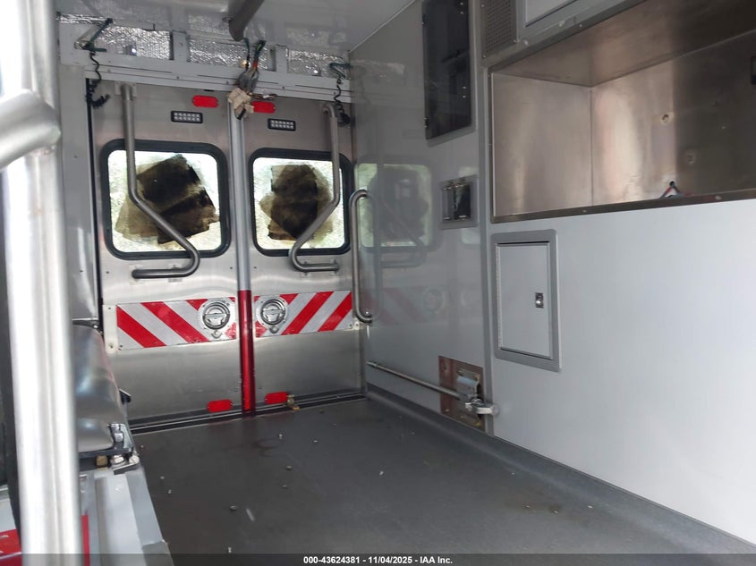 2017 Ford F-550 Chassis Xlt VIN: 1FD0X5HT4HEE35797 Lot: 43624381