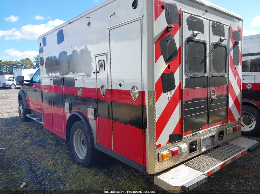 1FD0X5HT4HEE35797 2017 FORD F550 photo no. 3
