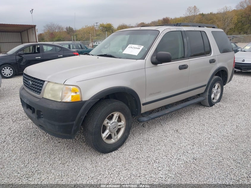 1FMZU62K45UA42132 2005 FORD EXPLORER photo no. 2