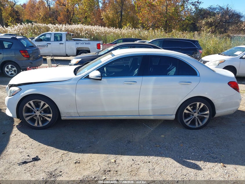 2016 MERCEDES-BENZ C 300 - 55SWF4JB7GU122154