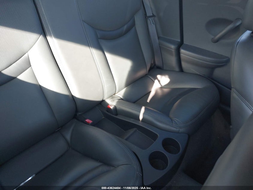 2003 Saturn Ion 3 VIN: 1G8AV12F23Z200384 Lot: 43624484