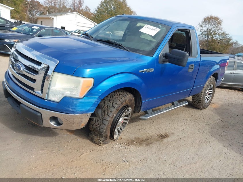 1FTMF1CW2AKB71313 2010 FORD F-150 photo no. 2