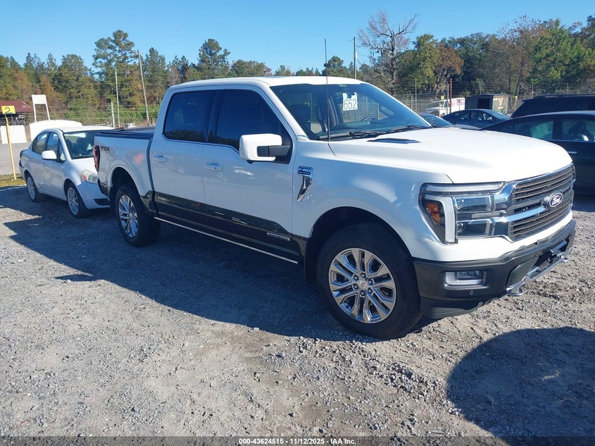 FORD F-150 KING RANCH