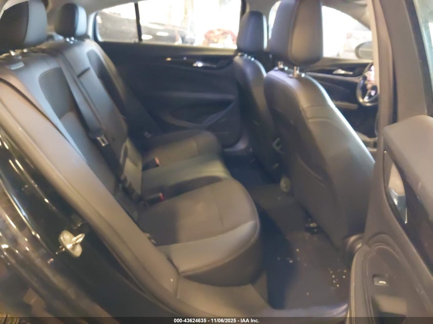 2018 BUICK REGAL SPORTBACK PREFERRED II - W04GM6SX6J1048723