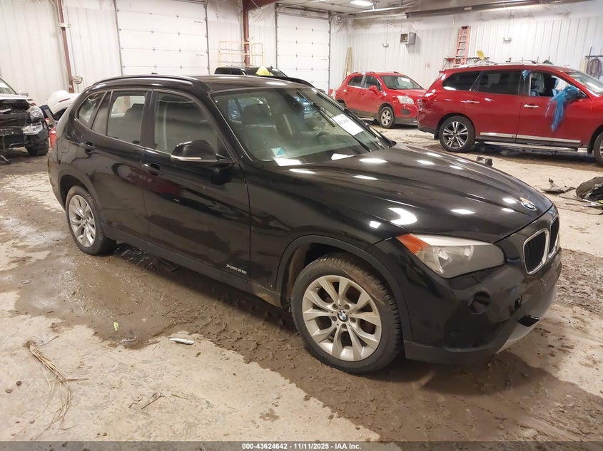 2014 BMW X1 XDRIVE28I - WBAVL1C51EVY21030