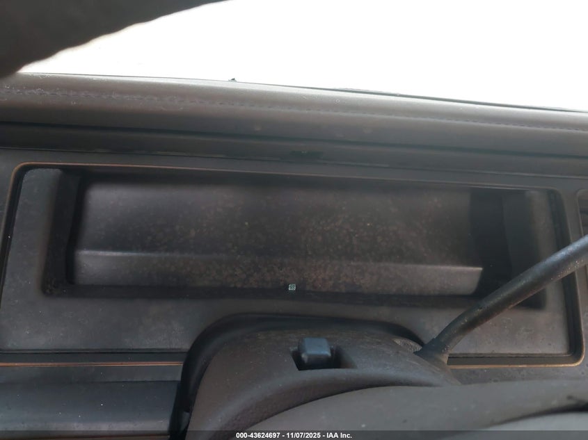 1991 Ford Crown Victoria Lx VIN: 2FACP74F0MX140272 Lot: 43624697