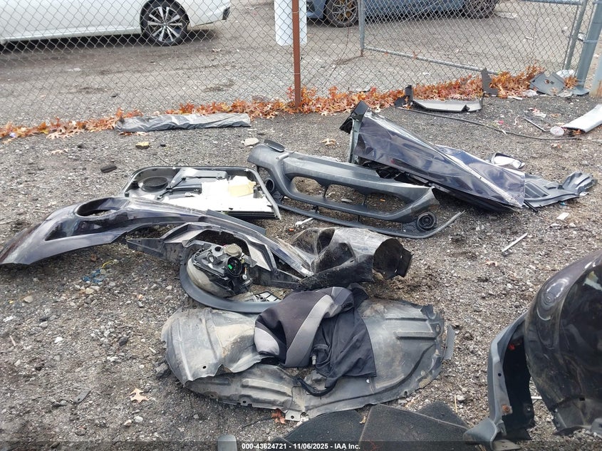 2015 NISSAN JUKE S - JN8AF5MVXFT555460