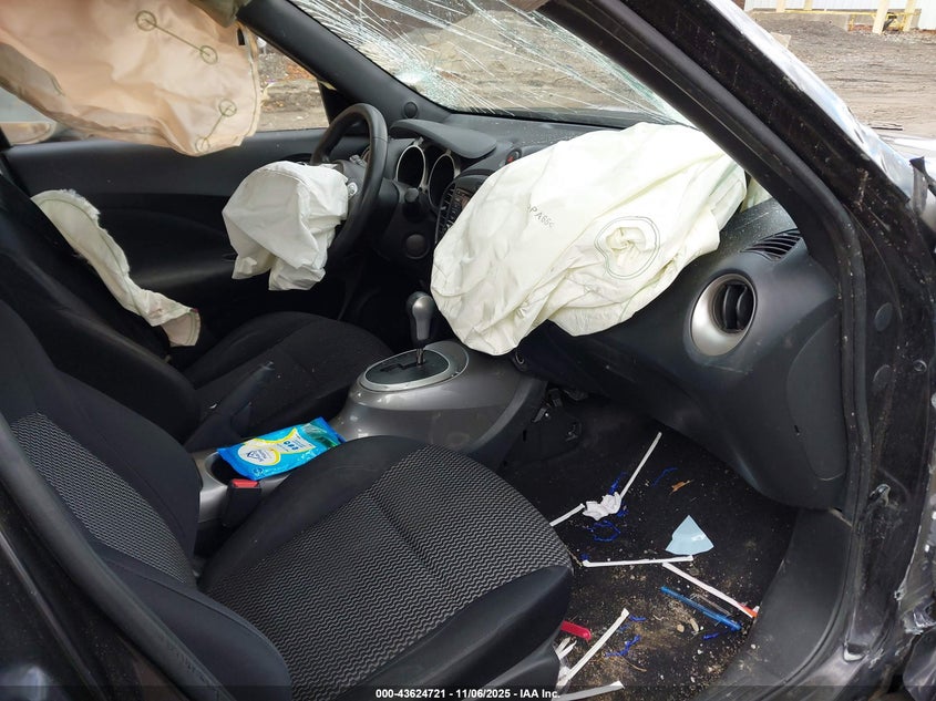 2015 NISSAN JUKE S - JN8AF5MVXFT555460