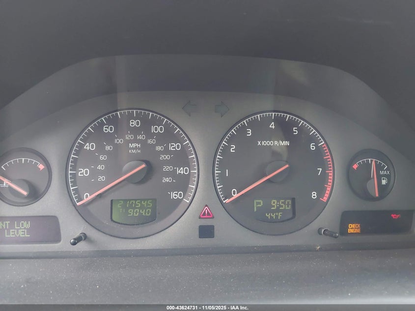 2002 Volvo V70 Xc VIN: YV1SZ58D021069085 Lot: 43624731