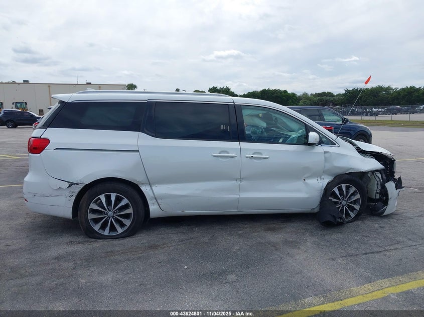 2018 Kia Sedona Sx VIN: KNDMC5C12J6349363 Lot: 43624801