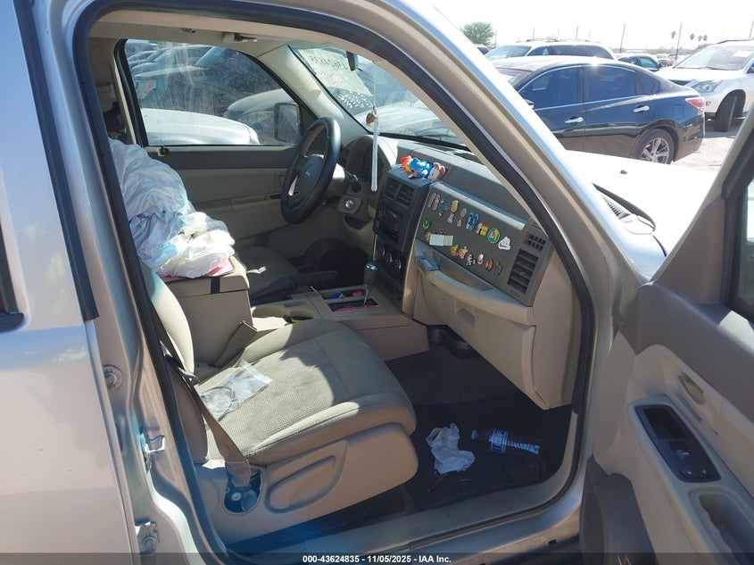 1J8GP28K78W203237 2008 JEEP LIBERTY (NORTH AMERICA) photo no. 5