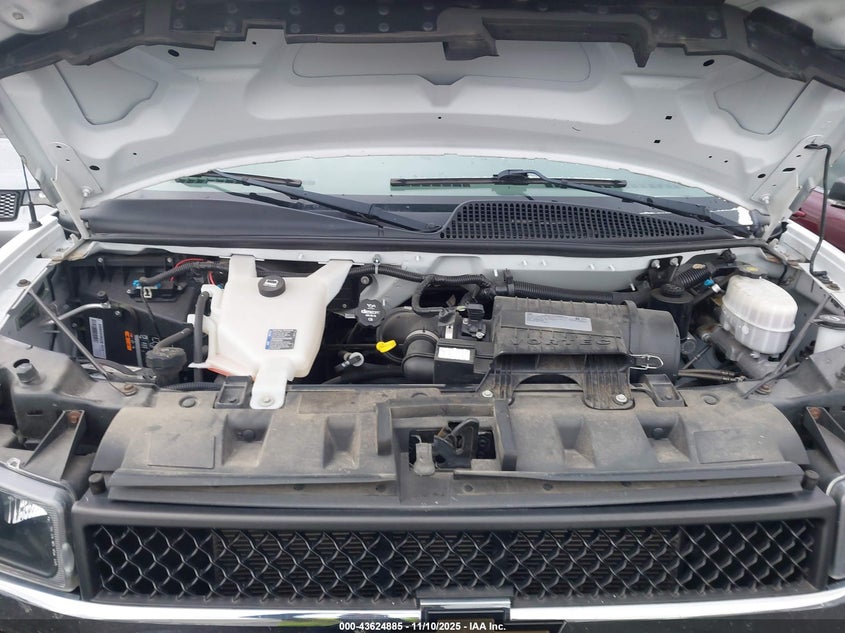 2018 Chevrolet Express 2500 Work Van VIN: 1GCWGAFG0J1904121 Lot: 43624885