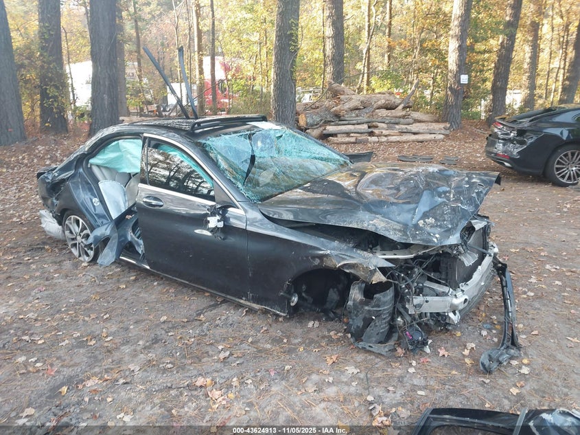 MERCEDES-BENZ C-CLASS 4MATIC