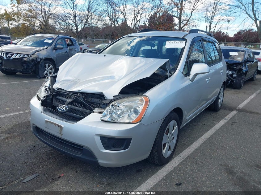 KNAFG528097250569 2009 KIA RONDO photo no. 2