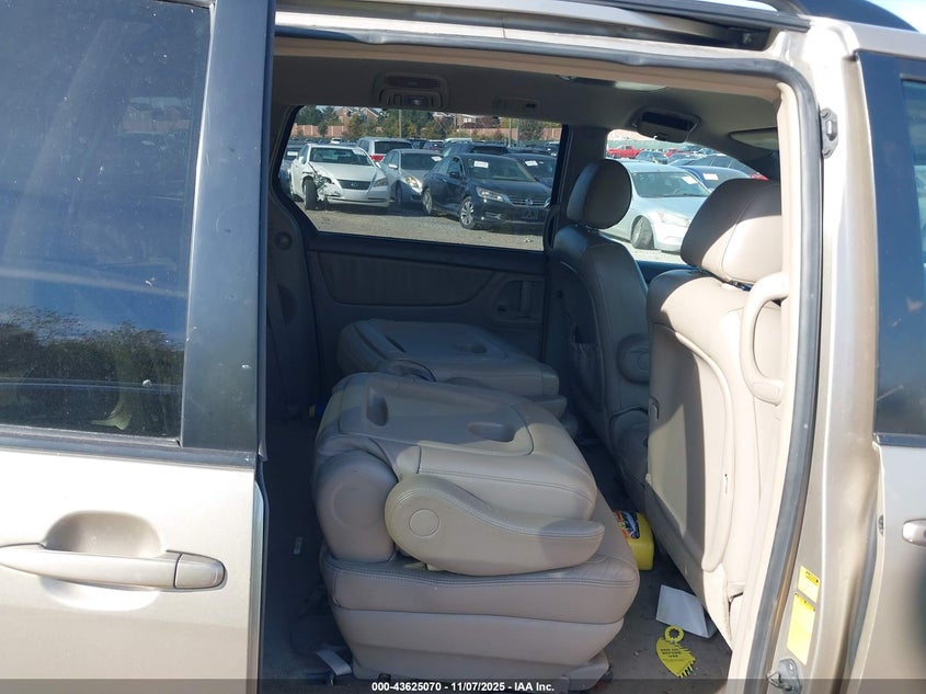 5TDZA22CX6S443799 2006 TOYOTA SIENNA photo no. 8