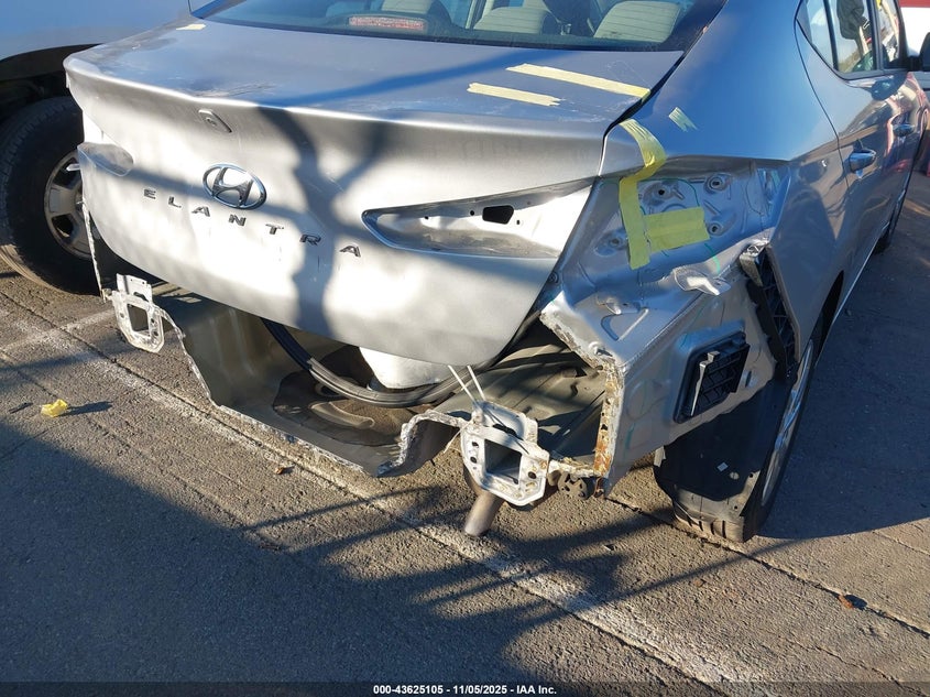 2020 HYUNDAI ELANTRA SE KMHD74LF1LU926968
