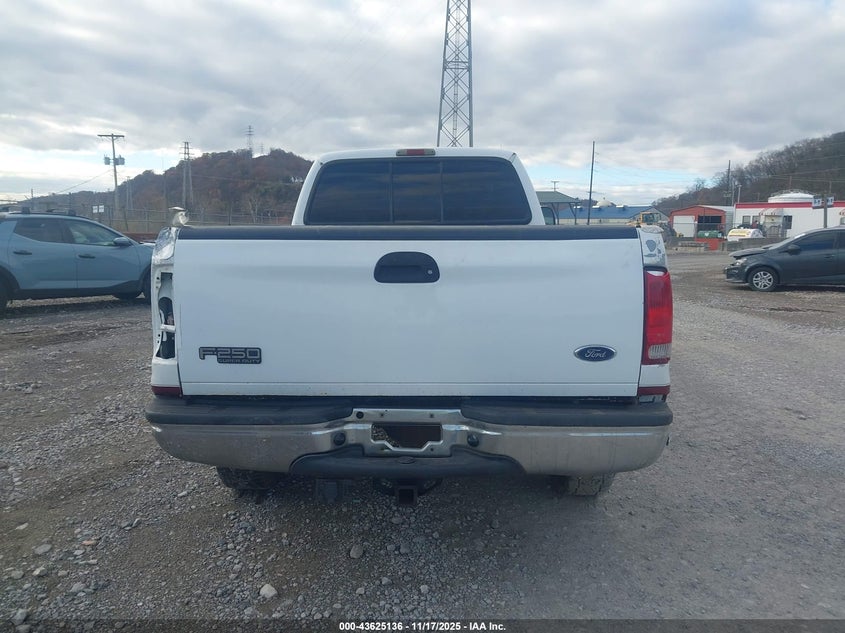 2002 Ford F-250 Lariat/Xl/Xlt VIN: 1FTNX21F82EA85112 Lot: 43625136