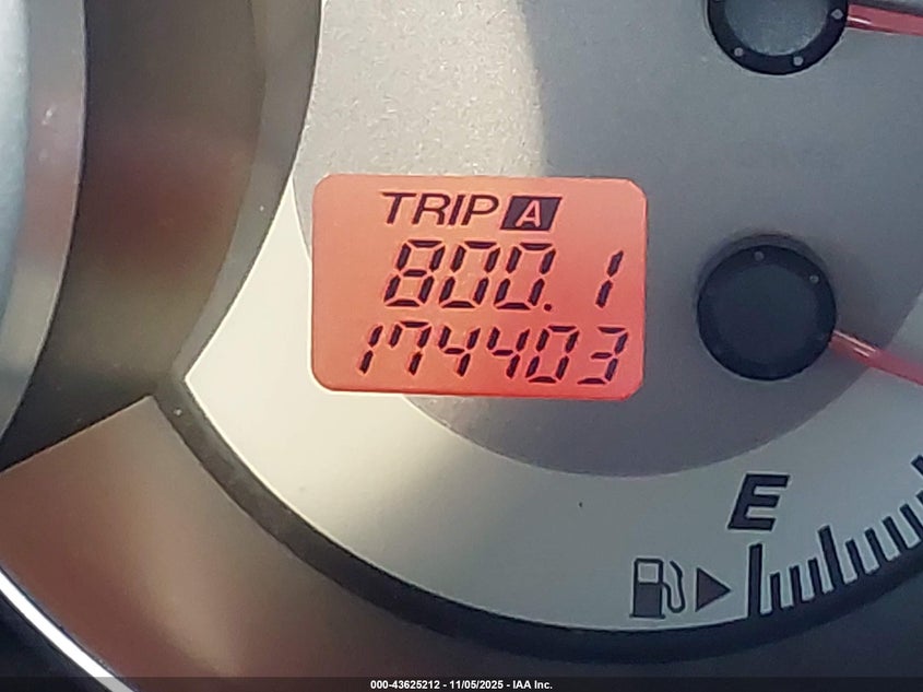 2008 Mazda Mazda3 I VIN: JM1BK12F381810982 Lot: 43625212