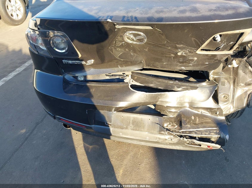 2008 Mazda Mazda3 I VIN: JM1BK12F381810982 Lot: 43625212