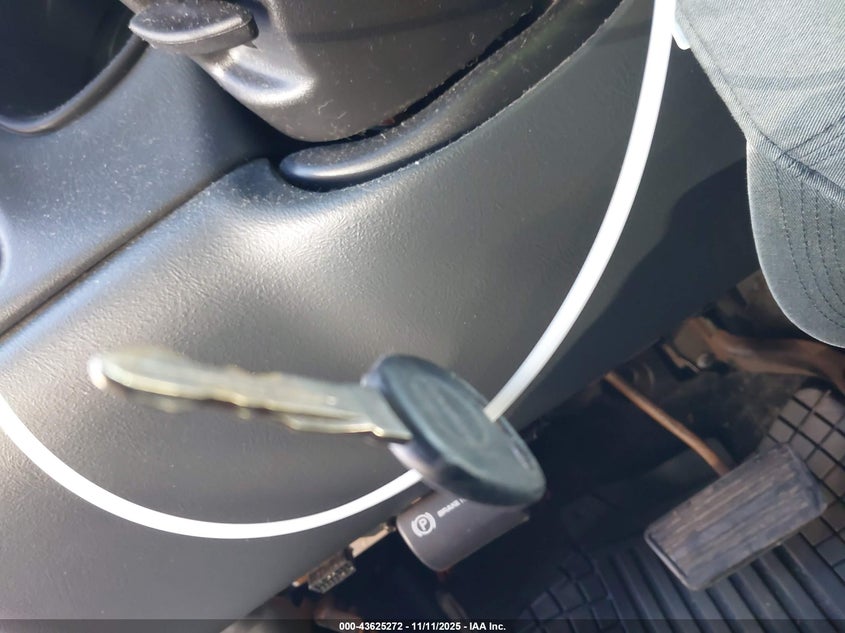 2002 Chevrolet Avalanche 1500 VIN: 3GNEC13T32G319908 Lot: 43625272