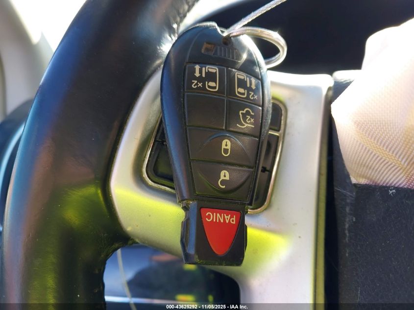 2014 Chrysler Town & Country Touring VIN: 2C4RC1BG3ER217165 Lot: 43625292