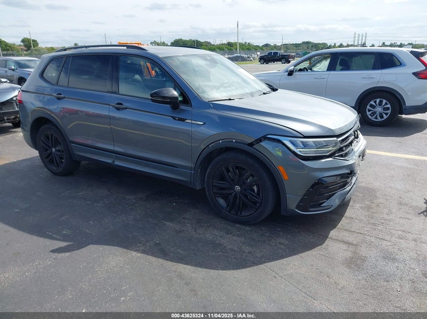 2022 VOLKSWAGEN TIGUAN 2.0T SE R-LINE BLACK - 3VVCB7AX0NM169162