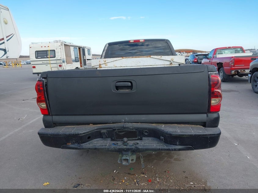 2003 GMC Sierra 1500 Work Truck VIN: 1GTEC14X33Z359689 Lot: 43625429