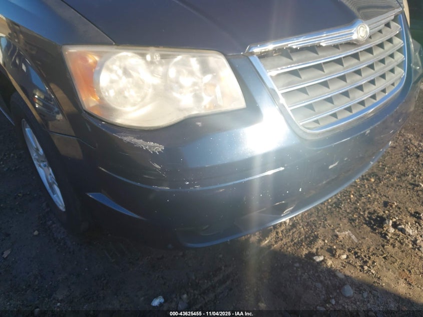 2010 Chrysler Town & Country Touring VIN: 2A4RR5D1XAR149773 Lot: 43625455