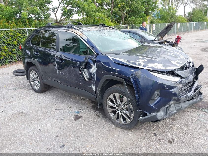 TOYOTA RAV4 XLE PREMIUM