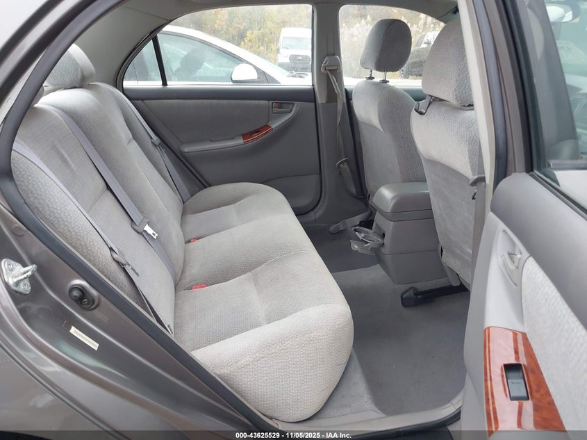 2T1BR32E44C287296 2004 TOYOTA COROLLA photo no. 8