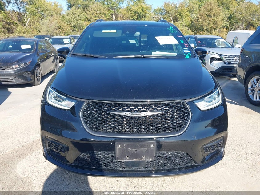 2025 CHRYSLER PACIFICA LIMITED - 2C4RC1GG5SR570480