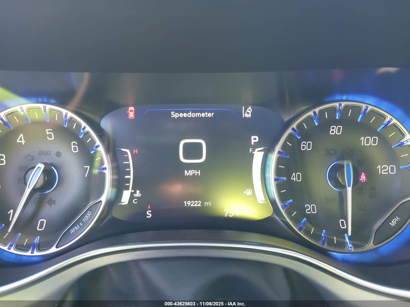 2025 CHRYSLER PACIFICA LIMITED - 2C4RC1GG5SR570480